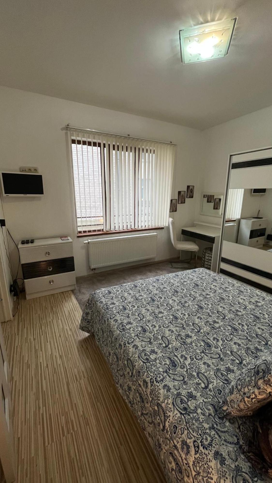 Two Bedroom Flat - Hyper Center Брюссель Экстерьер фото