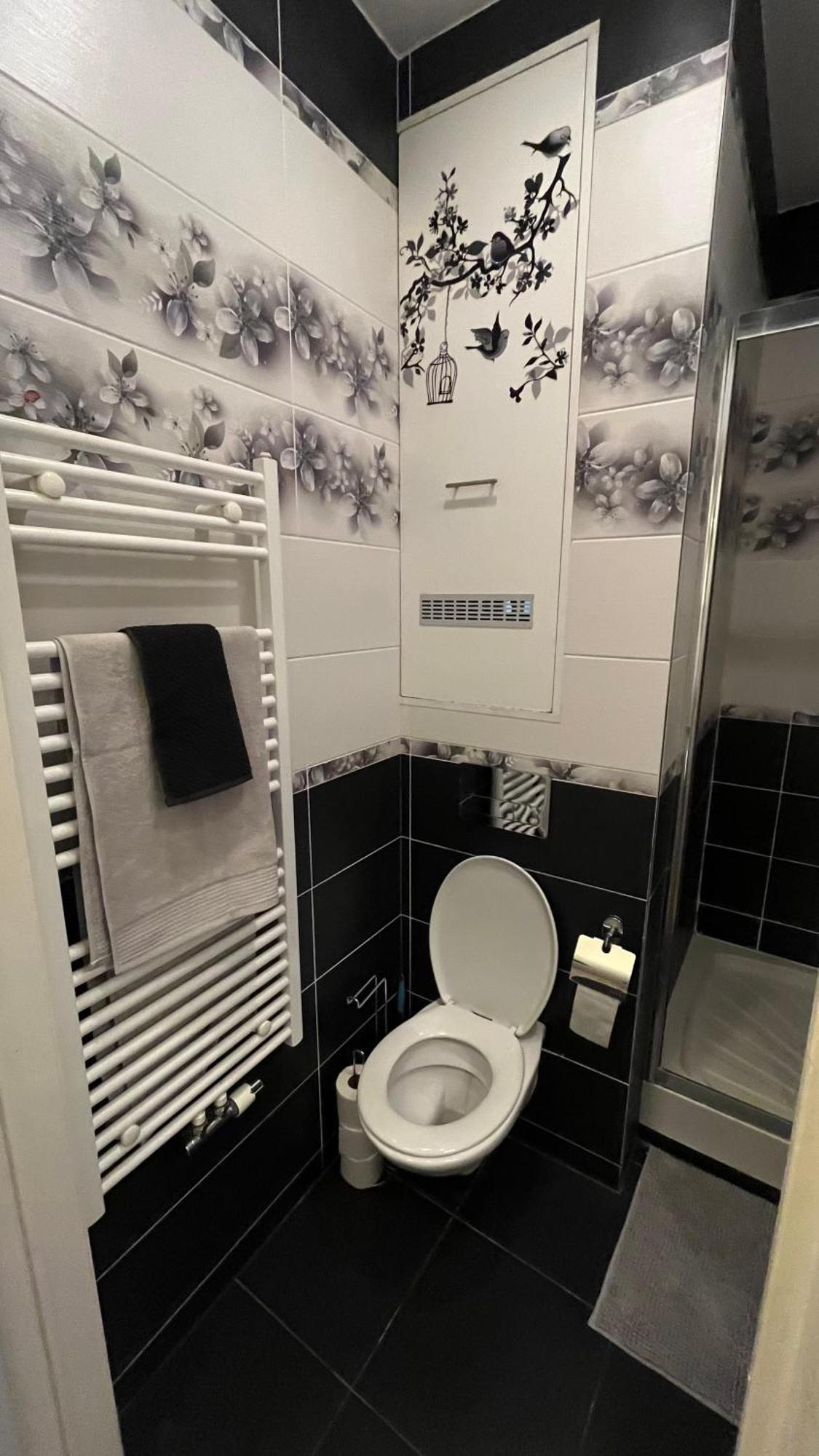 Two Bedroom Flat - Hyper Center Брюссель Экстерьер фото